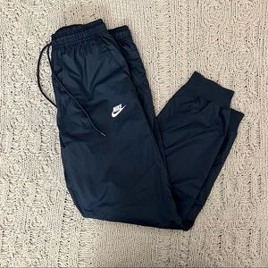 nike sportswear windrunner